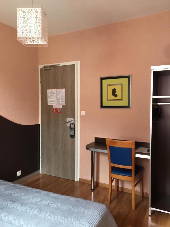 Hotel Val De Saone Lyon Caluire Rillieux 2*
