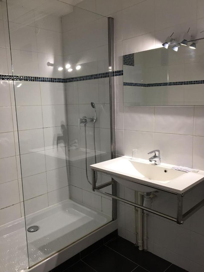 Val De Saone Lyon Caluire Rillieux Hotel 2*