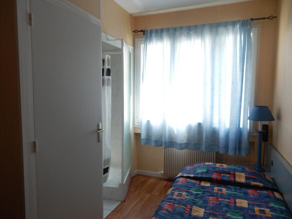 Val De Saone Lyon Caluire Rillieux Hotel 2*