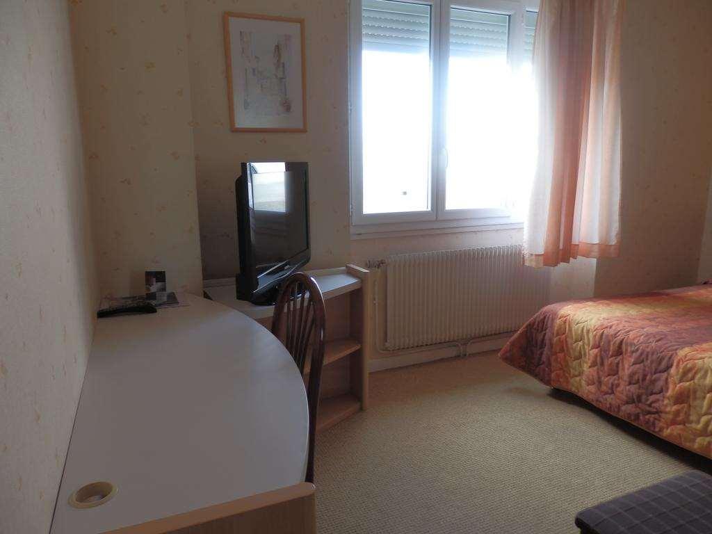 Hotel Val De Saone Lyon Caluire Rillieux 2*